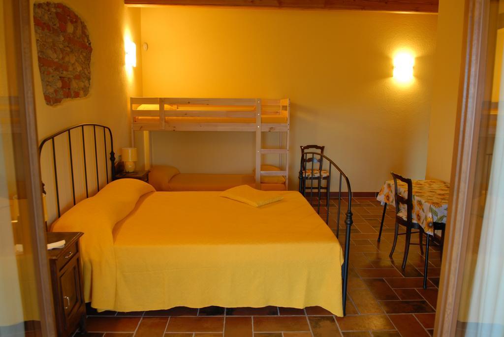 Agriturismo Fior Di Campo Dronero Habitación foto